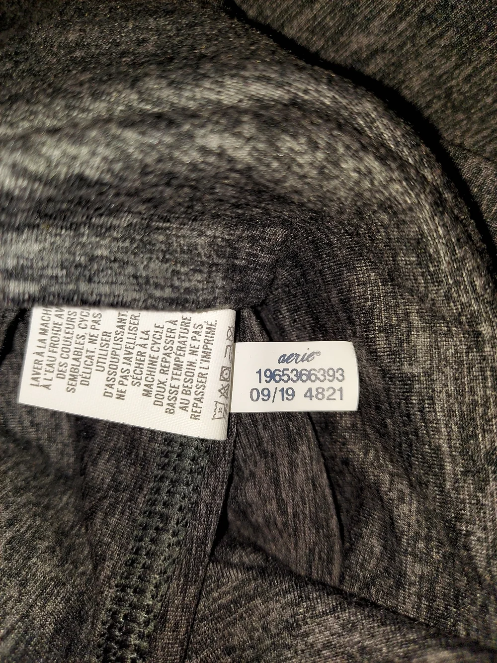 Aerie Chill. Play. Move. High-Rise Leggings - Heathered Gray - Large Short